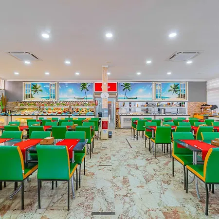 Готель Sayanora *