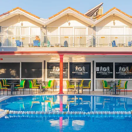 Sayanora Готель Сіде