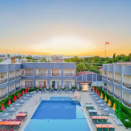 Sayanora Otel