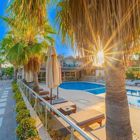 Готель Sayanora *